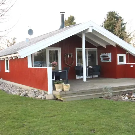 Holiday home Akari - 400m From The Sea In Se Jutland By Interhome